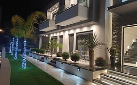Oikos 9 Rooms And Suites